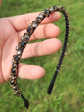 "Oro Negro" Gold-Tone Headband with Black Crystal Accents